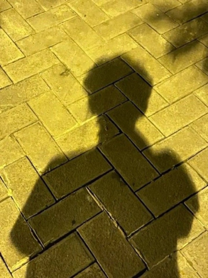 story-img