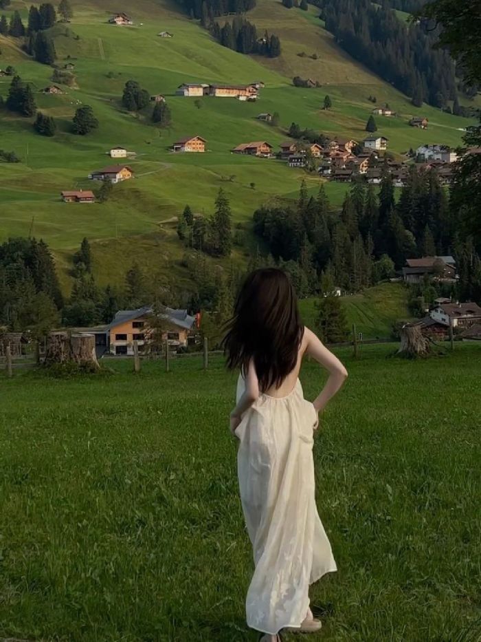 story-img