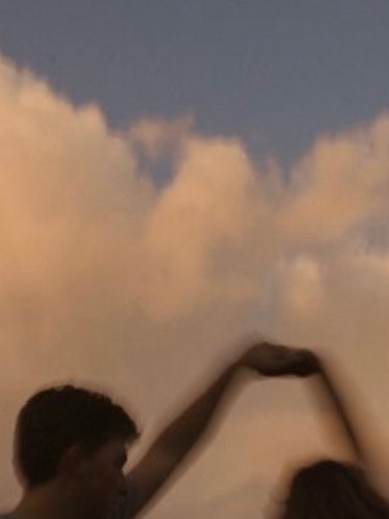 story-img