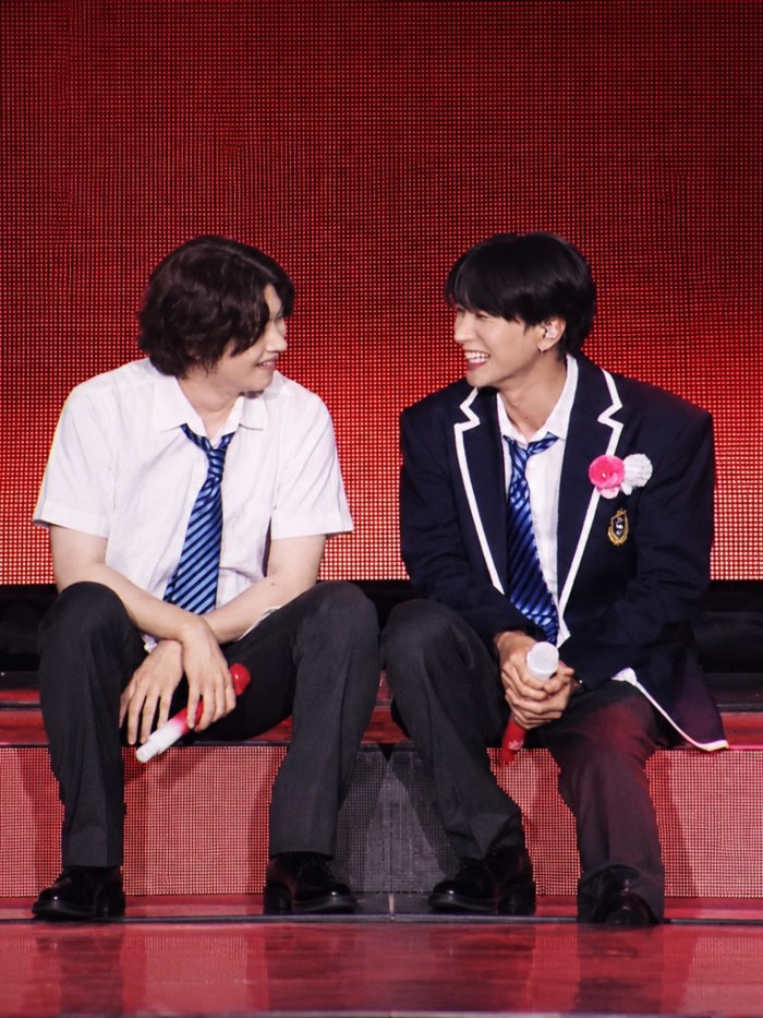 story-img