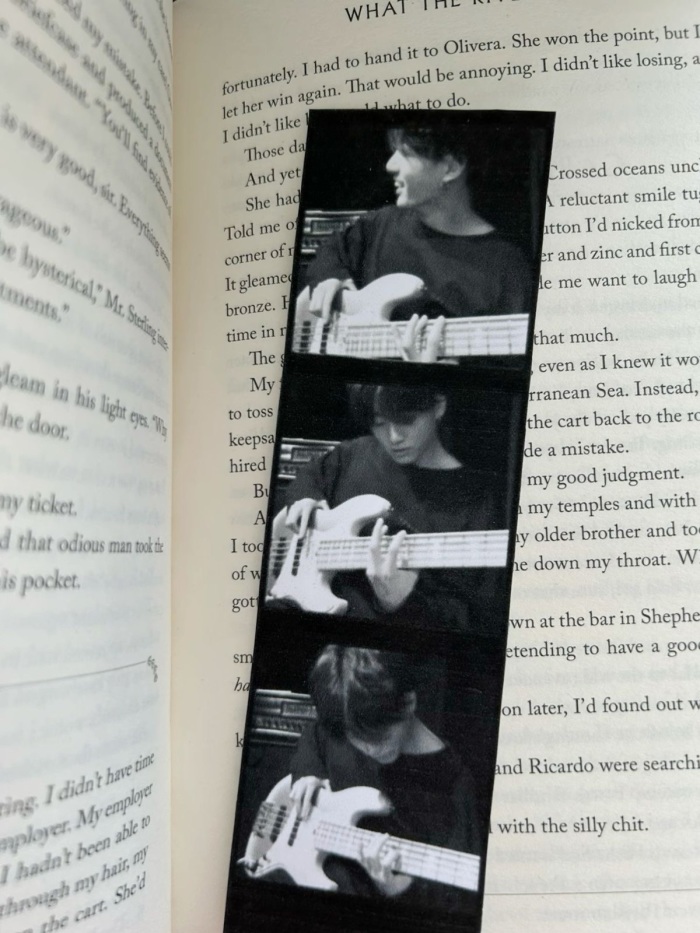 story-img