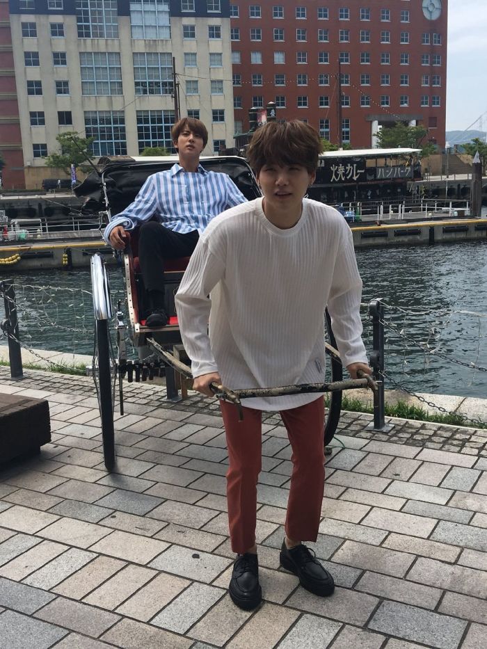 story-img