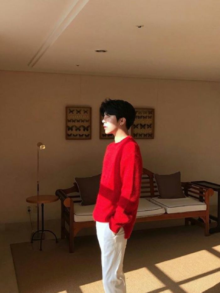 story-img