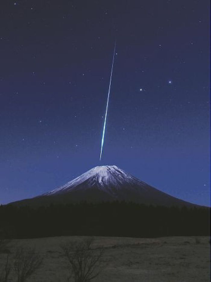 story-img