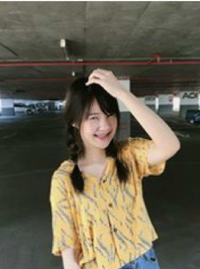 story-img