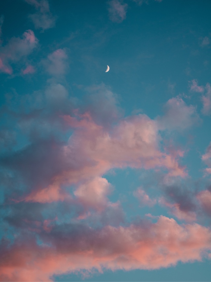 story-img