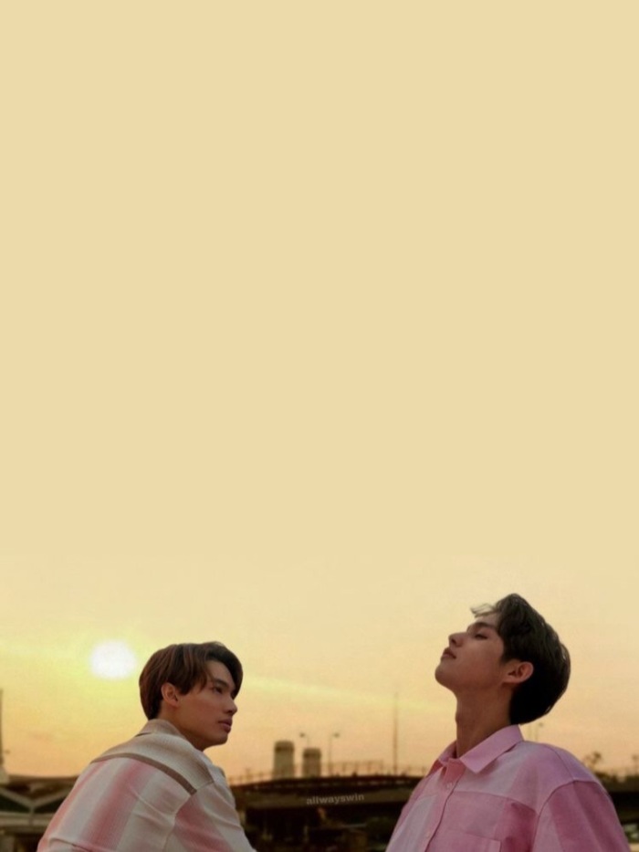 story-img