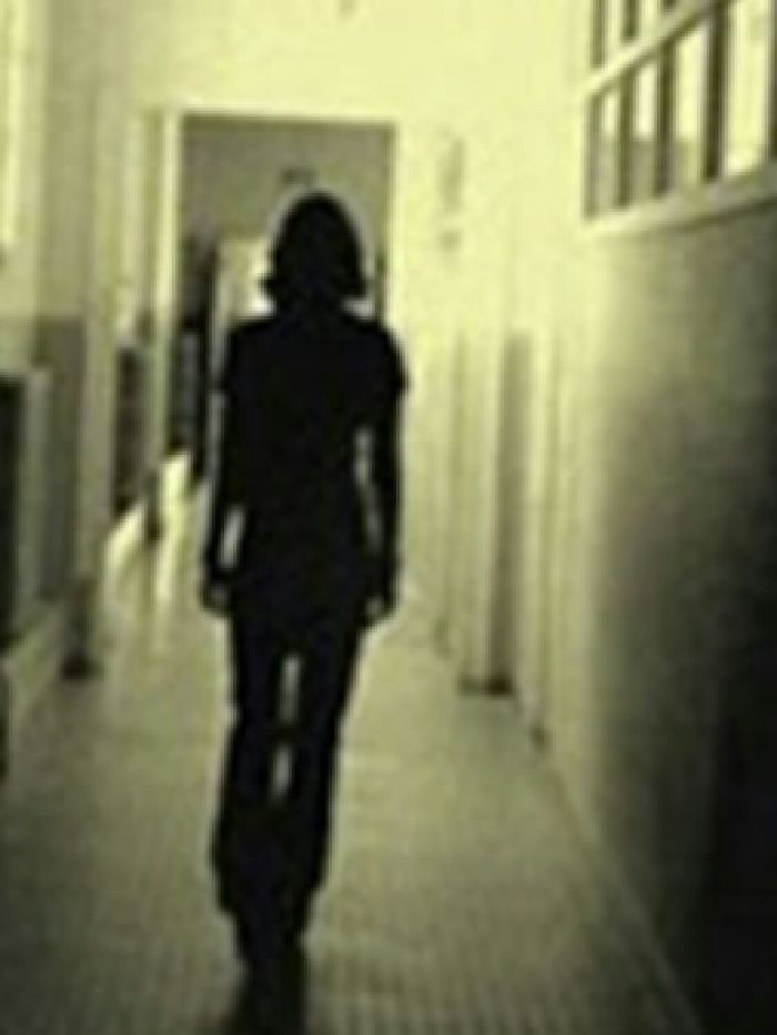 story-img