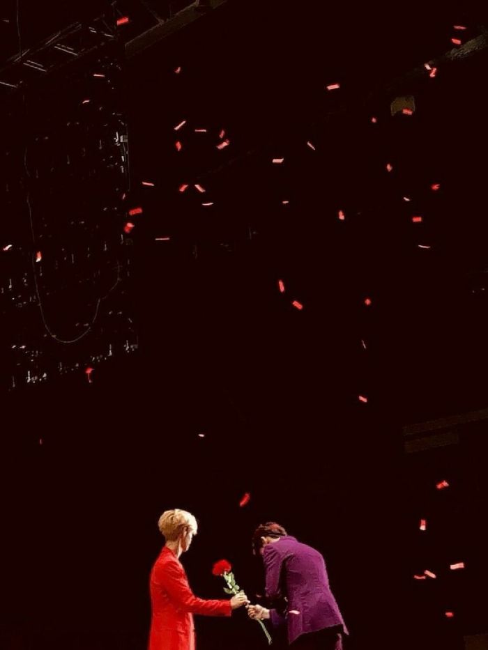 story-img