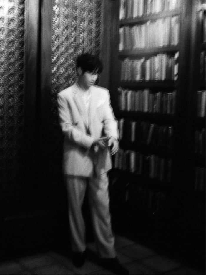 story-img