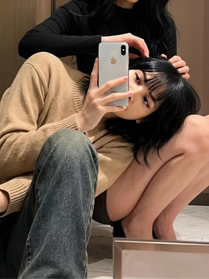 story-img