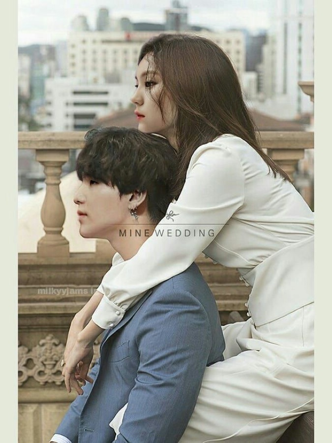 story-img