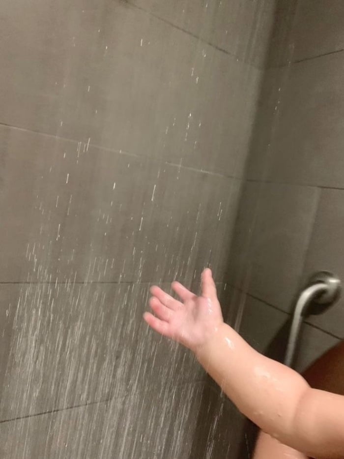 story-img