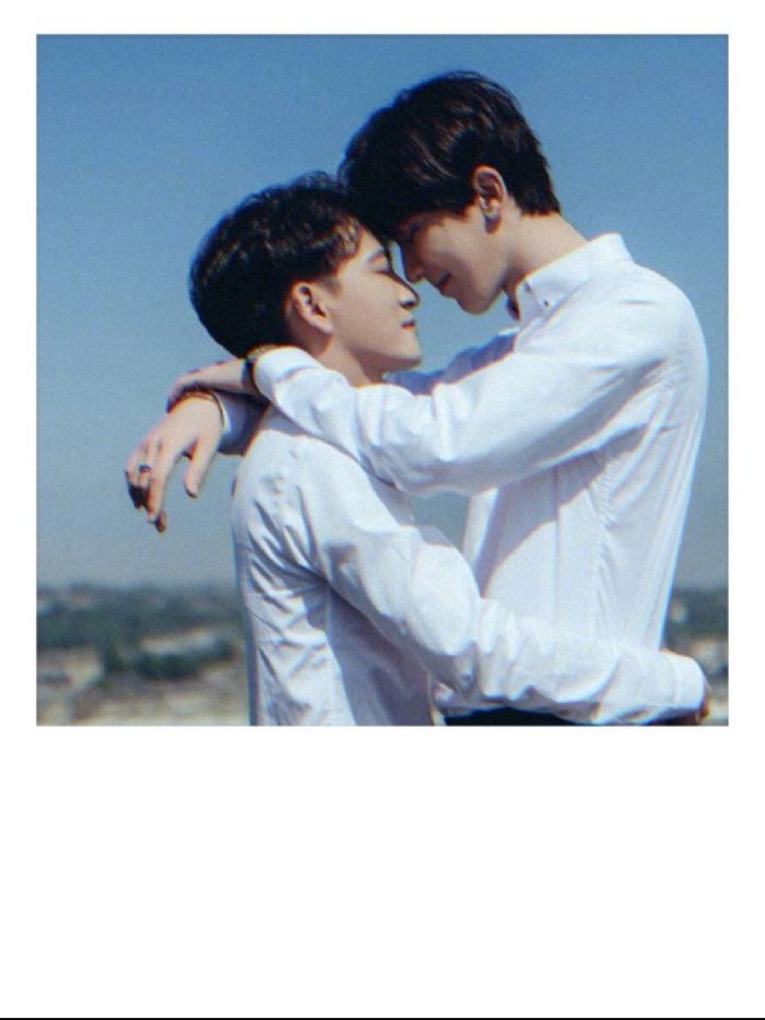 story-img
