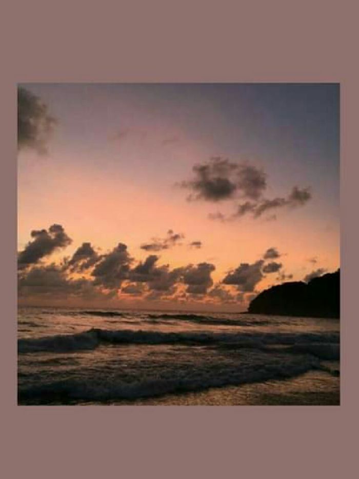 story-img