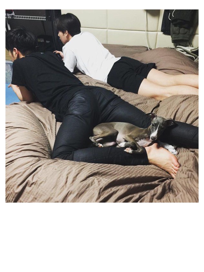 story-img