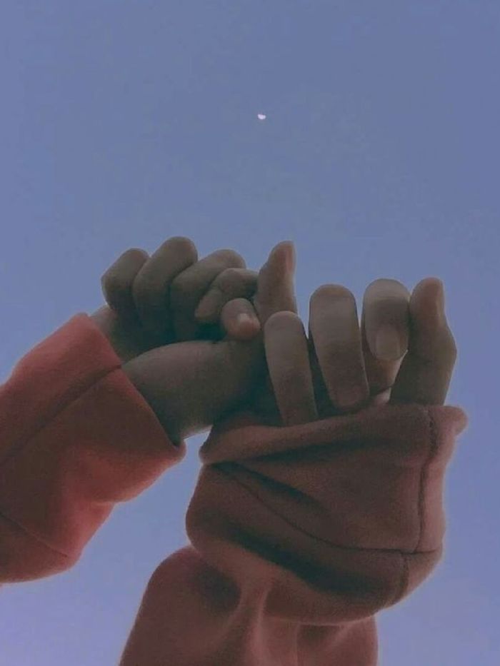 story-img