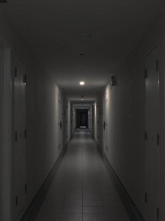 story-img