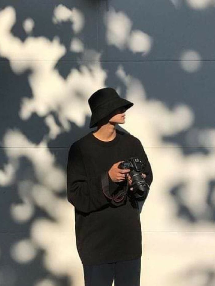 story-img