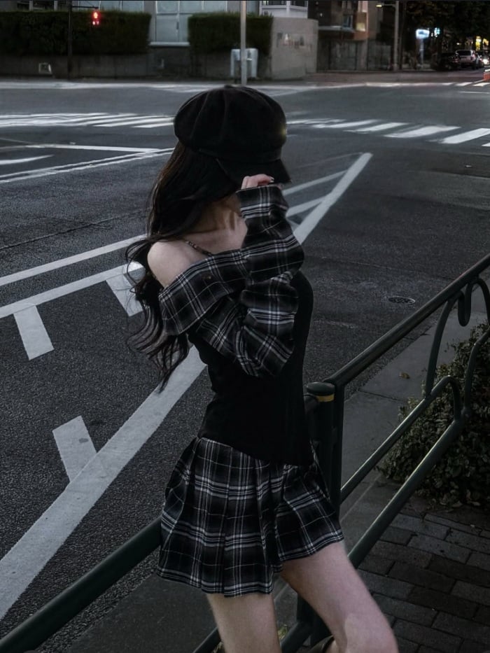 story-img