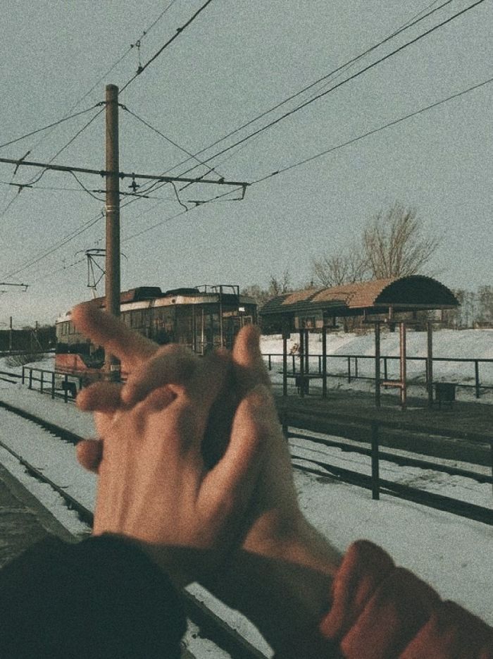 story-img