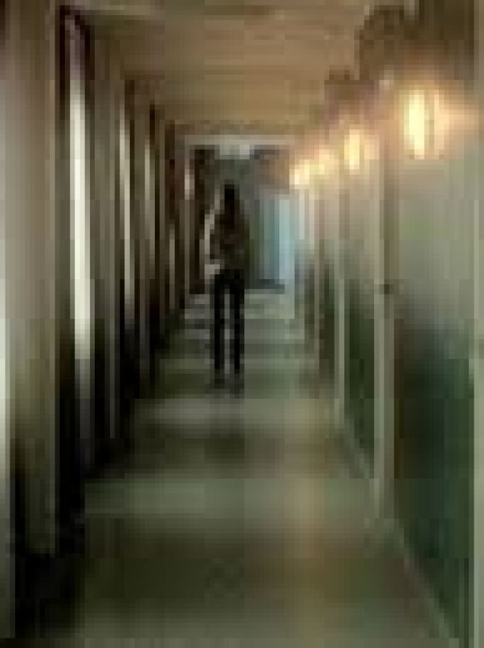 story-img