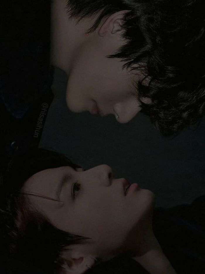 story-img