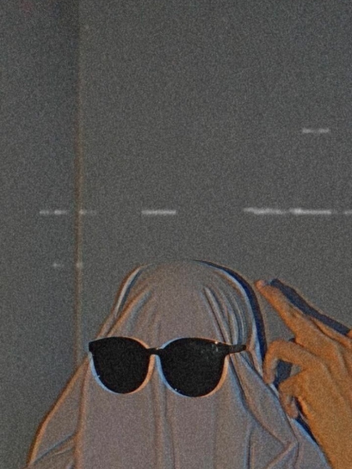 story-img