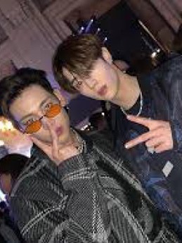story-img