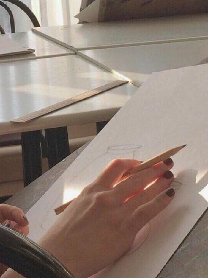story-img