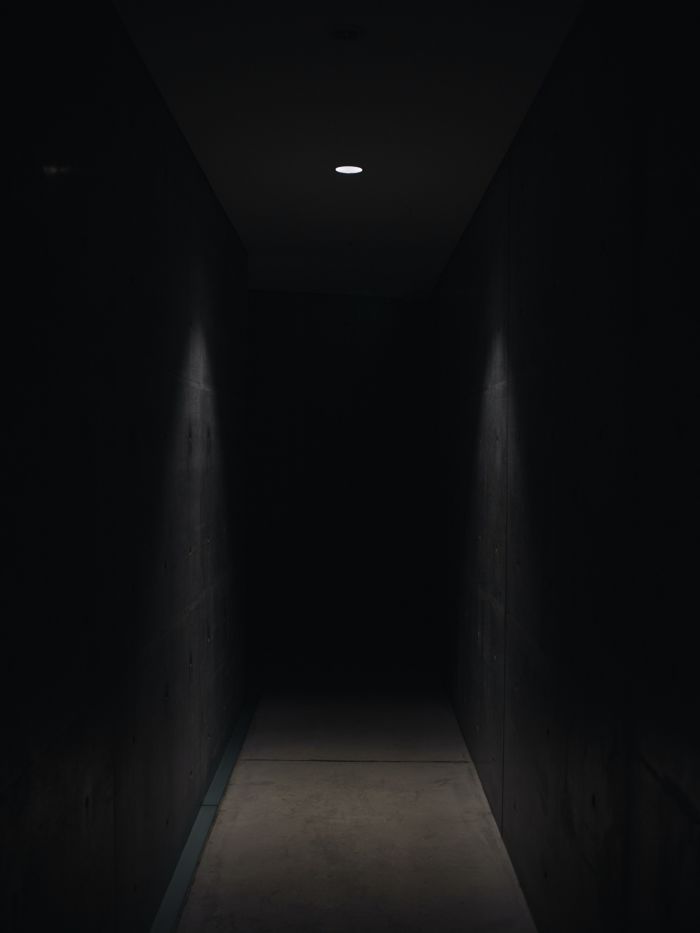 story-img