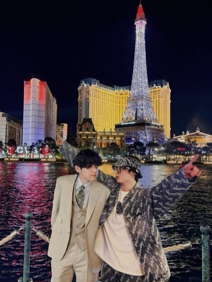 story-img