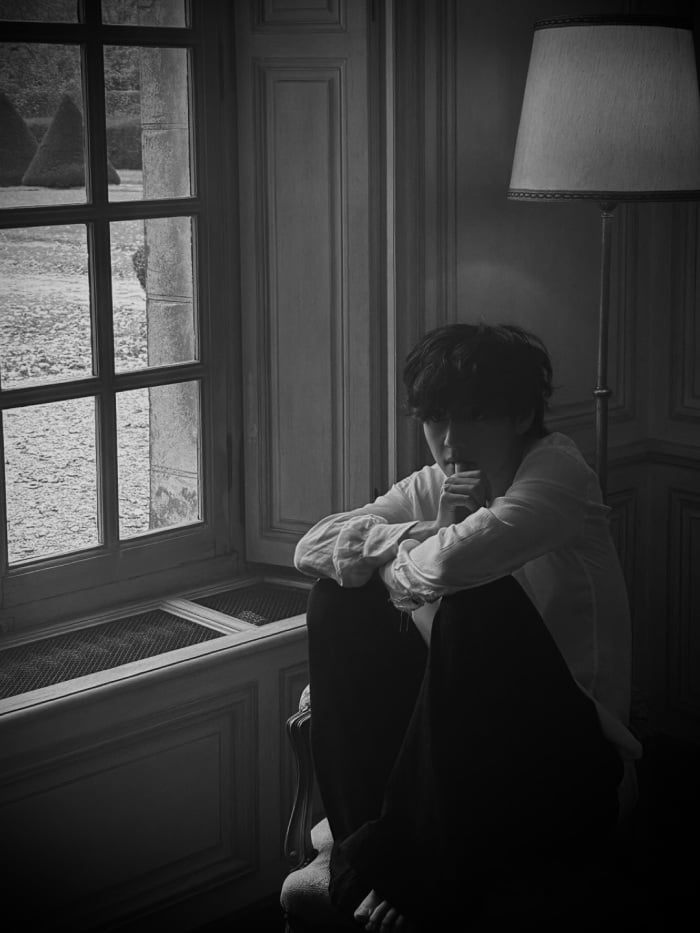 story-img