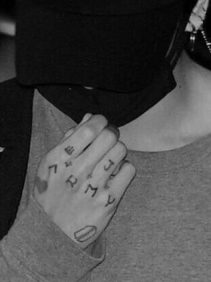 story-img