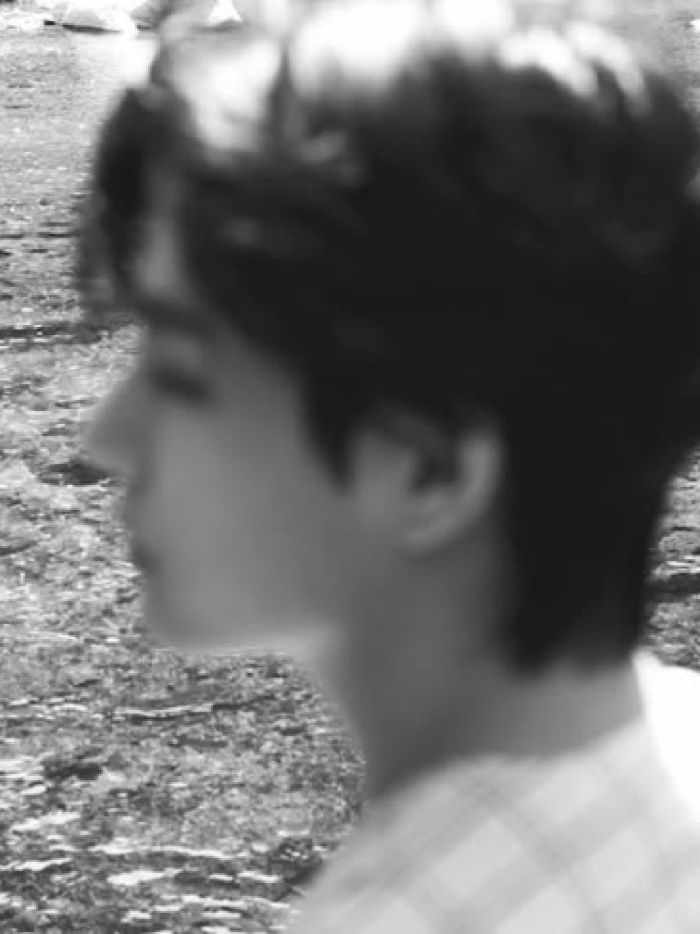 story-img
