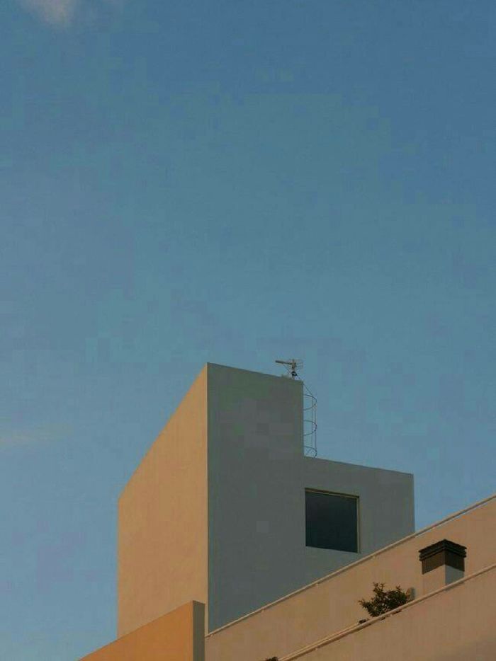 story-img