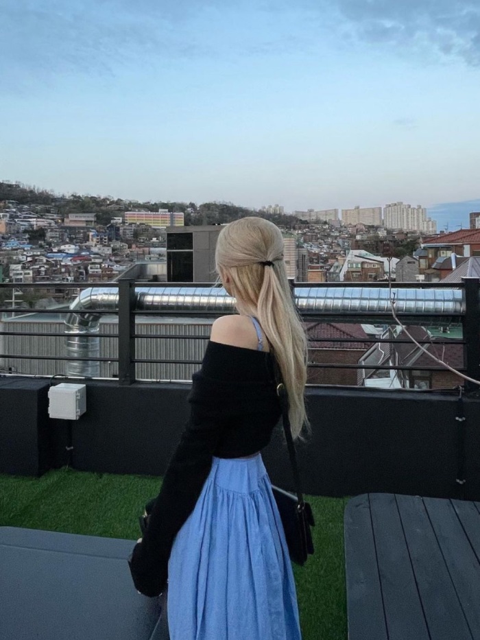 story-img