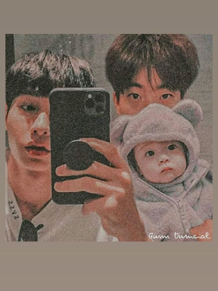 story-img