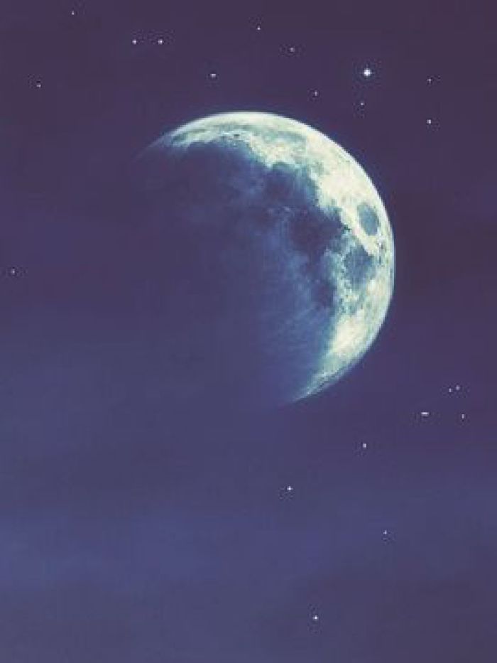 story-img