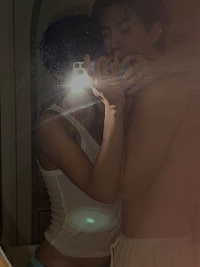 story-img