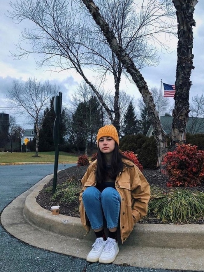 story-img