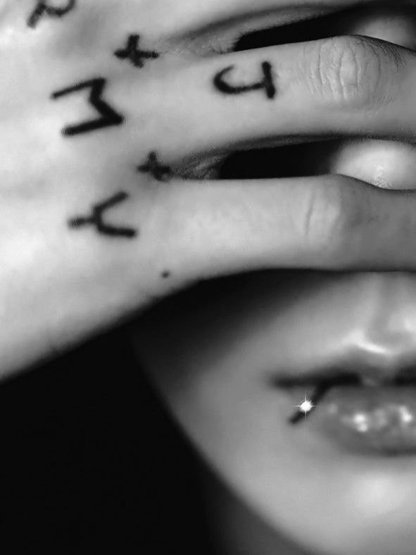story-img