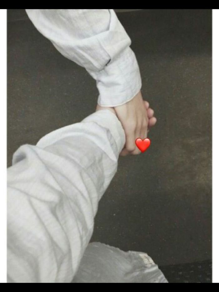 story-img