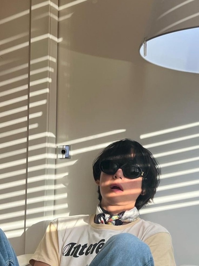 story-img
