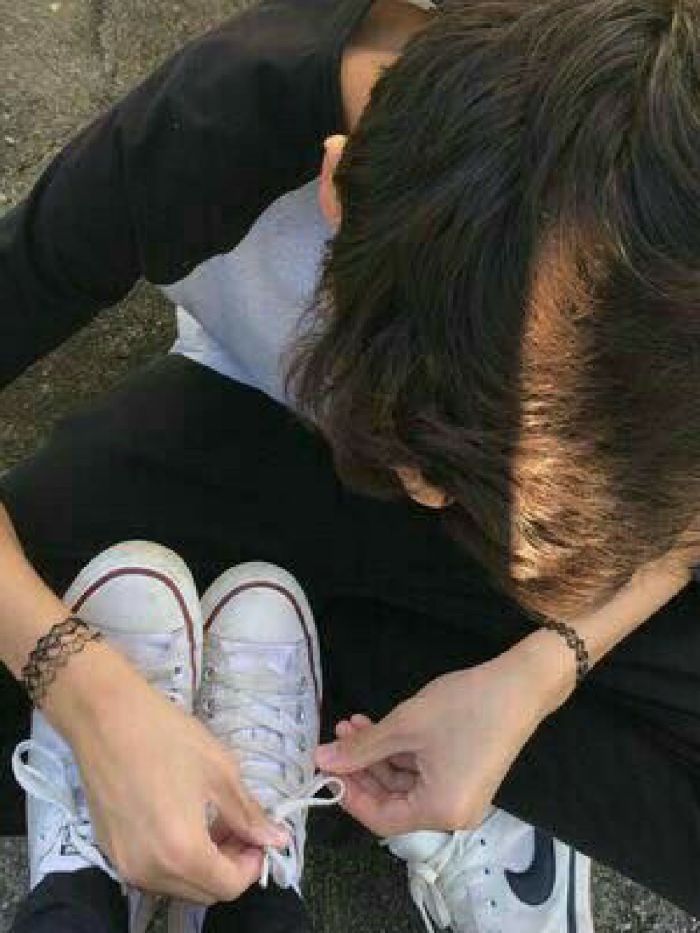 story-img