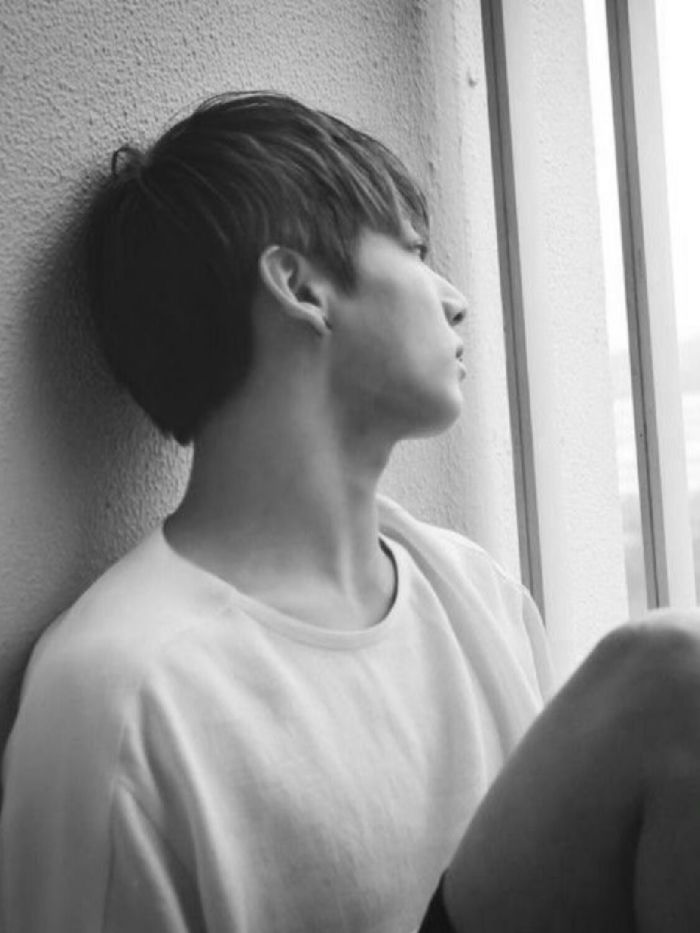 story-img