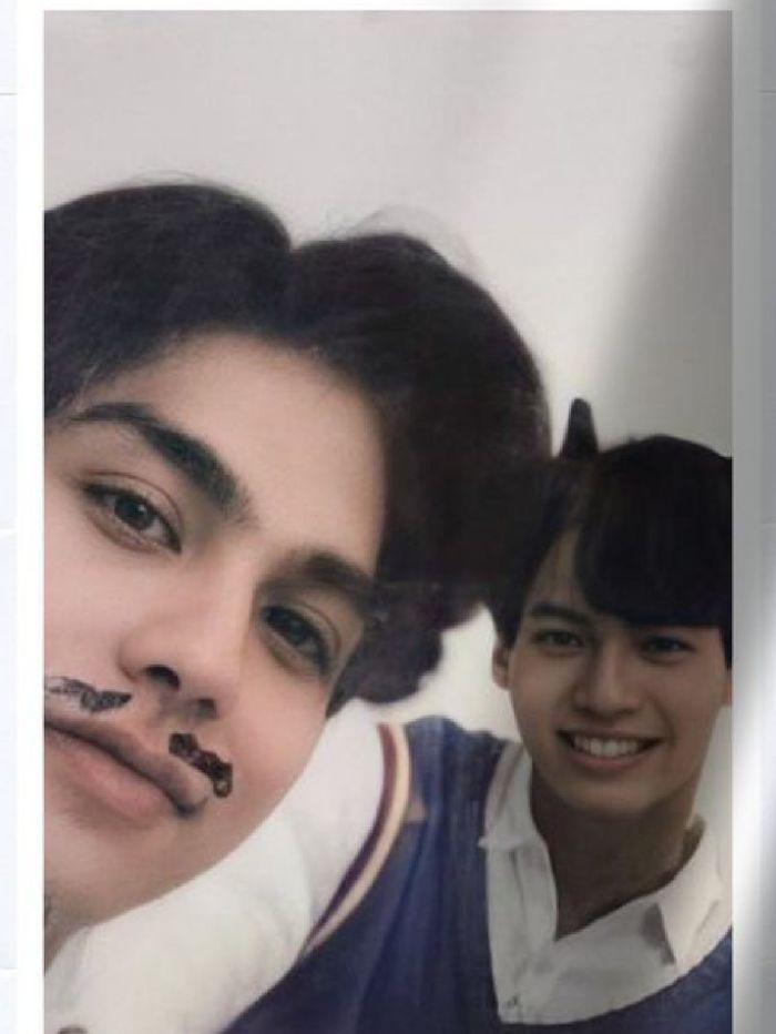 story-img