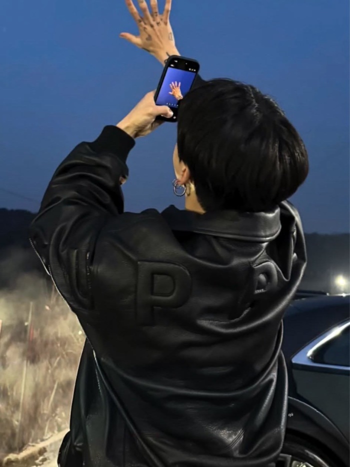 story-img