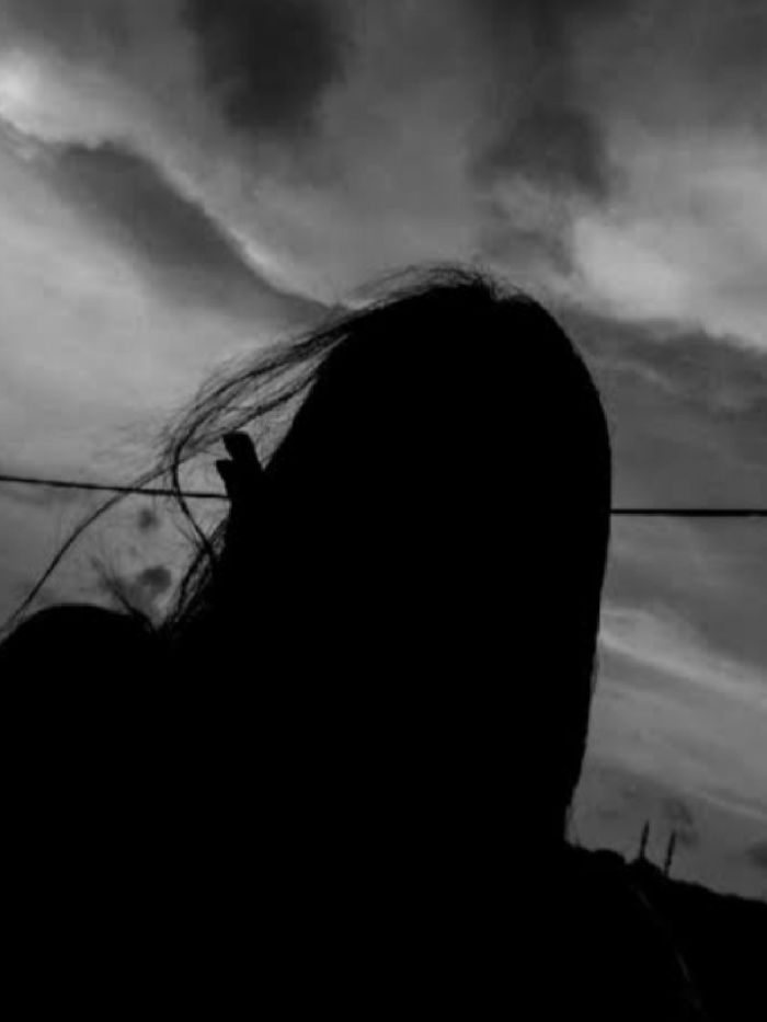 story-img