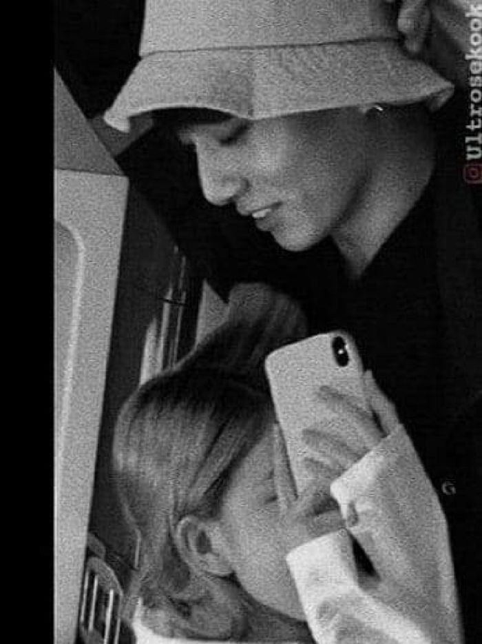 story-img